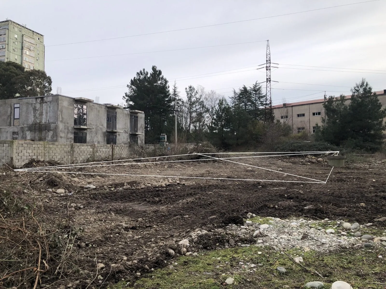 УЧАСТОК ПОД ЗАСТРОЙКУ, ЦЕНТР ПИЦУНДЫ — 6 СОТОК, С ГОТОВЫМ ПРОЕКТОМ